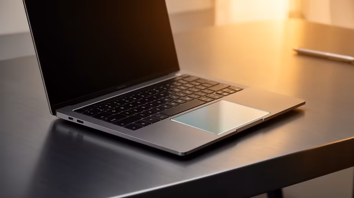 Luxury-Grade Glass Touchpad Laptops for Students