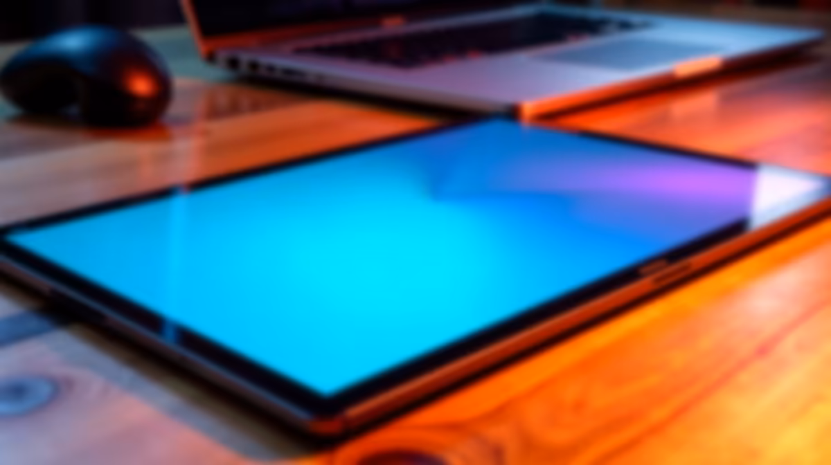 Tablet vs Laptop for reading: Which Should Students