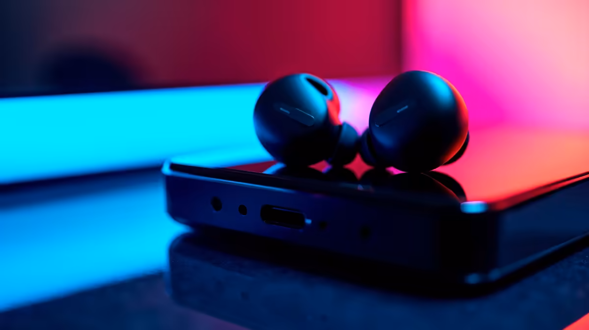 Earbuds That Respond Instantly