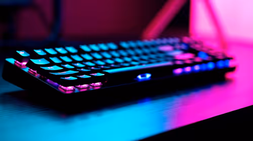 What Causes Input Delay on Wireless Keyboards and Does Wired USB-C Still Matter?
