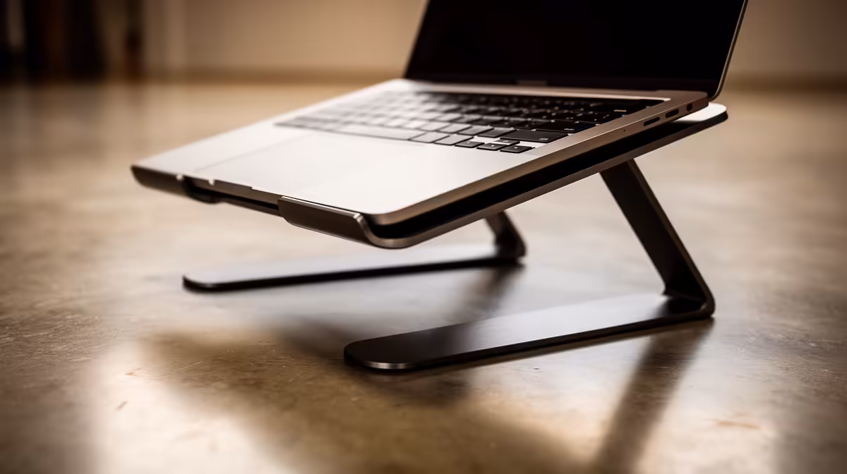 Laptop Stand Should an Engineering Student Get in South