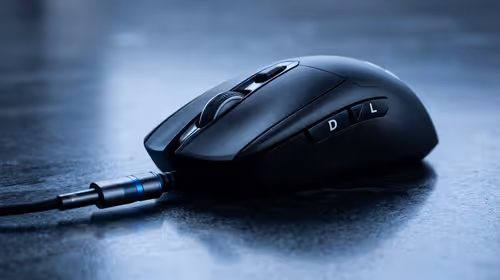 wired mouse vs wireless mouse for strategy and sim games in SA