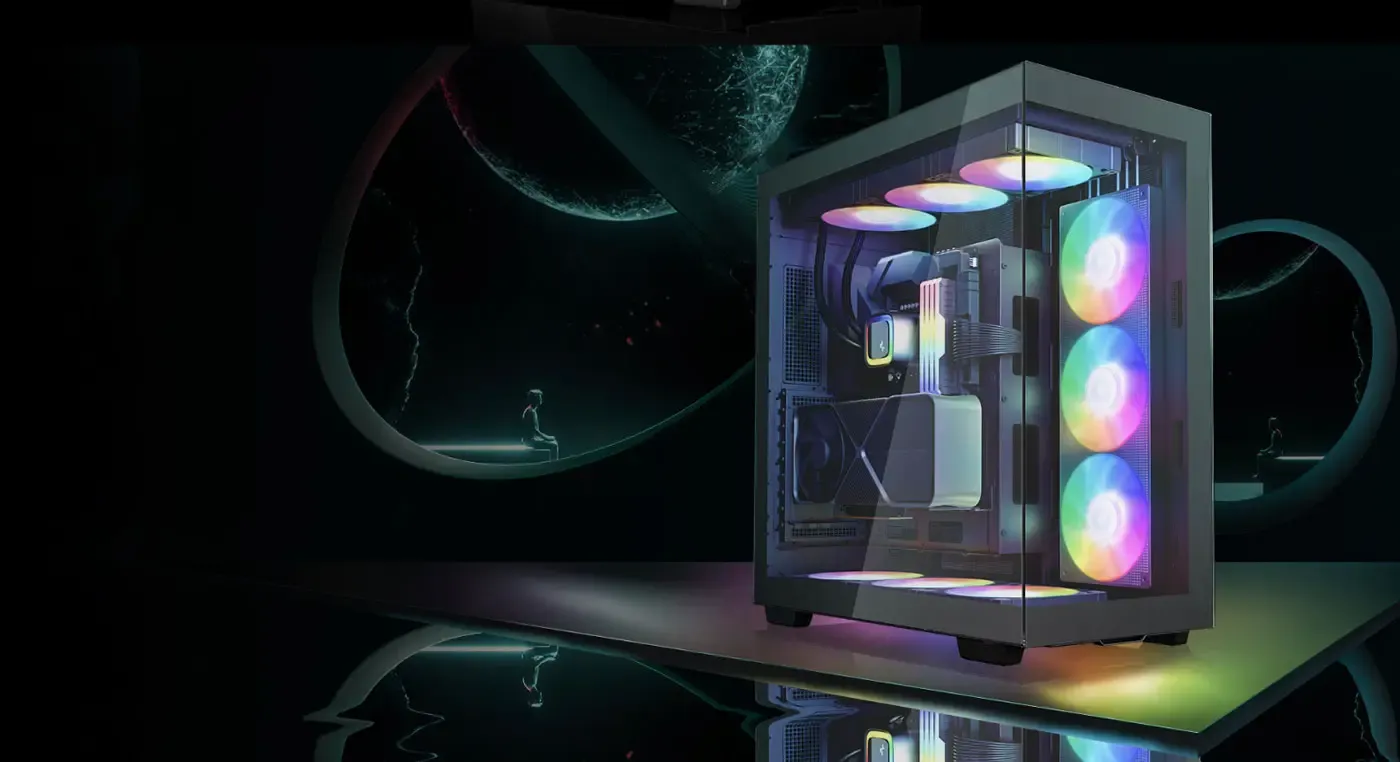 Panoramic tempered glass corner of the CH780 showing the uninterrupted main chamber