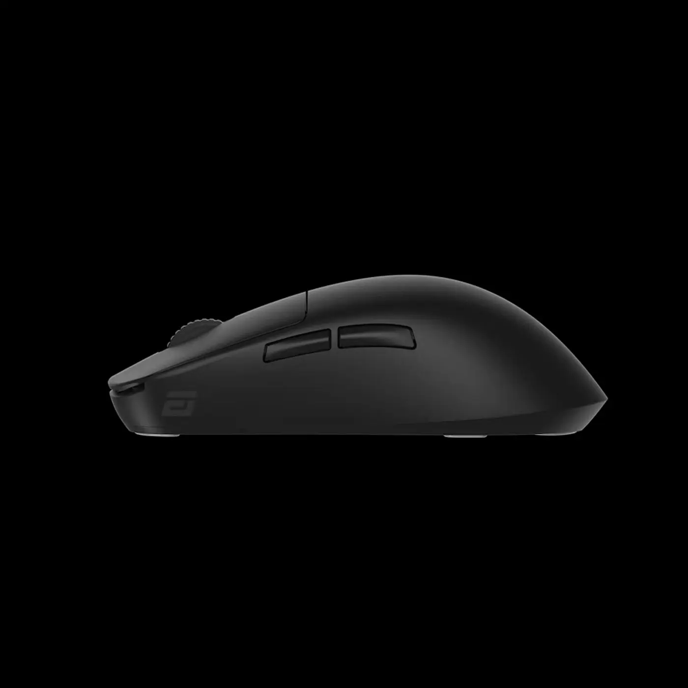 Enhanced scroll wheel and side buttons for optimal gaming experience