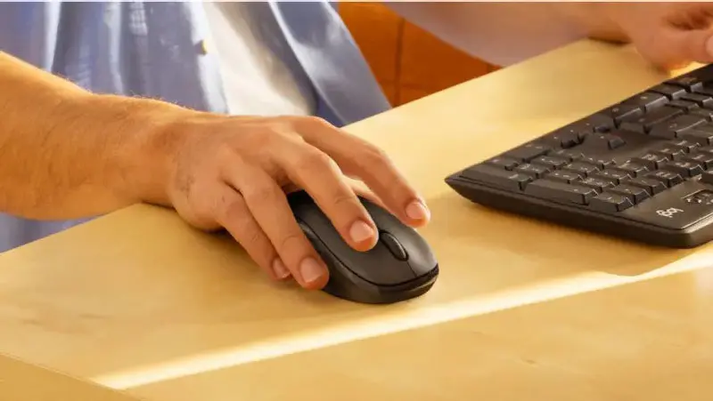 Logitech MK295 Wireless Mouse