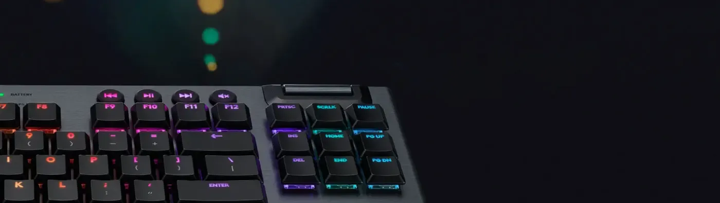 G915 TKL paired over Bluetooth with a second device