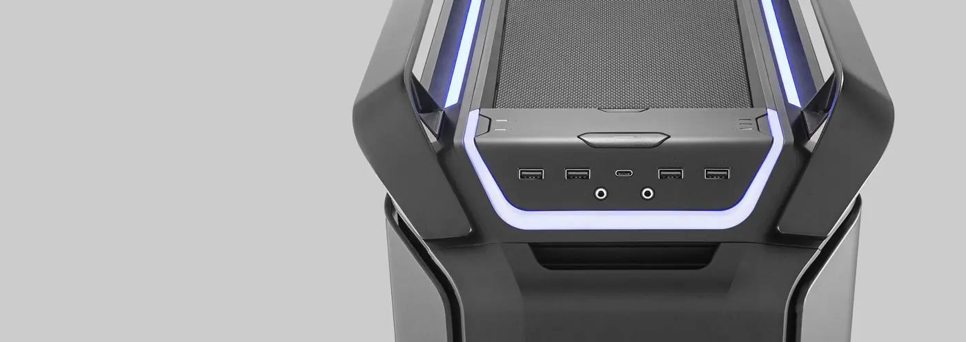 Rich Connectivity Options of Cooler Master Cosmos C700P