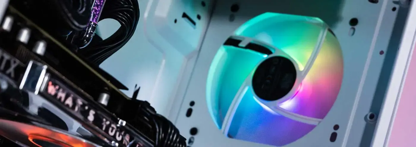 Close-up of the hybrid wave-shaped fan blades inspired by jet engine and helicopter technology