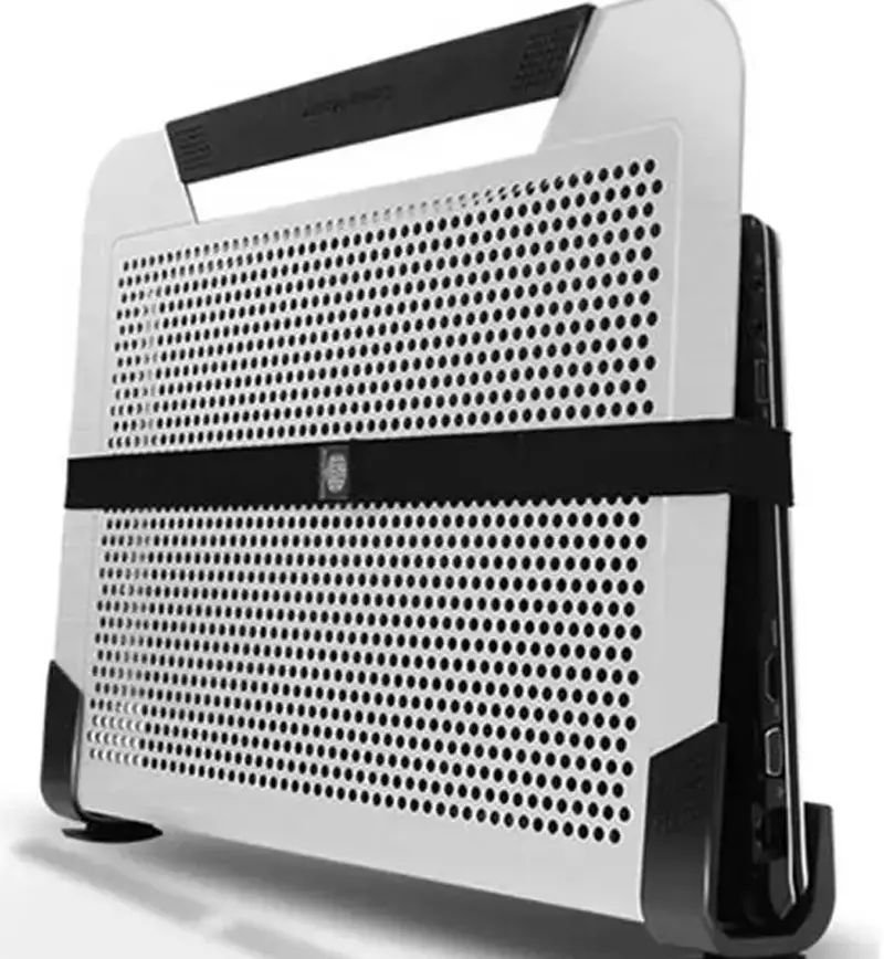 Laptop Carry Case Functionality of CoolerMaster NOTEPAL U3 Plus