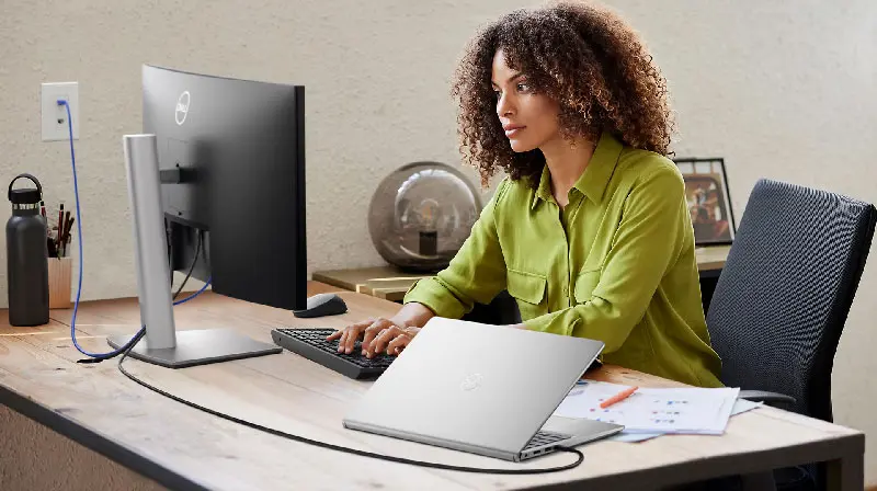 Dell Inspiron 5440 Yoga Design Dell Inspiron 5440 Yoga-like Laptop