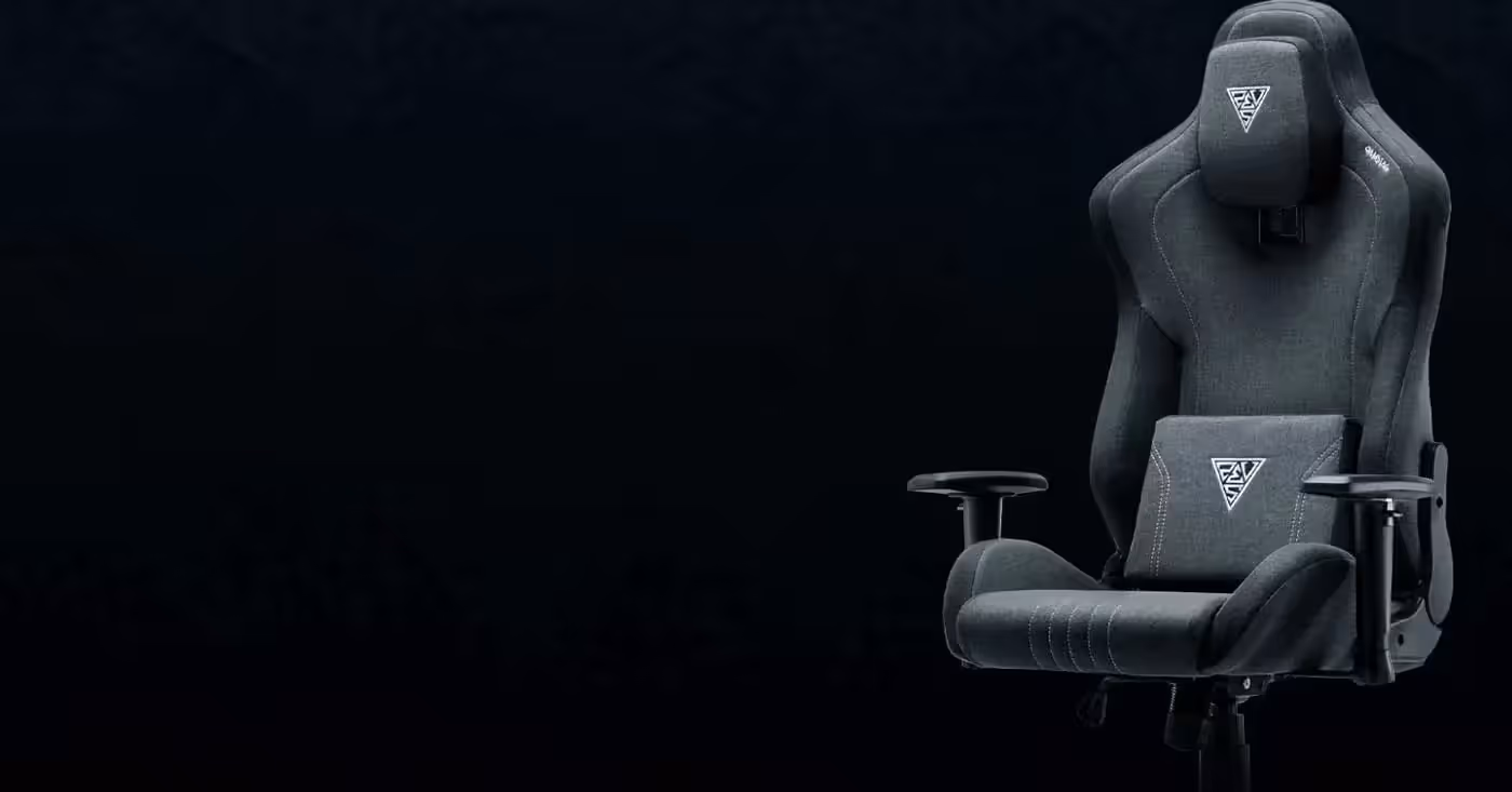 Embroidered logo and contrast stitching detail on the Zelus M3 Weave backrest