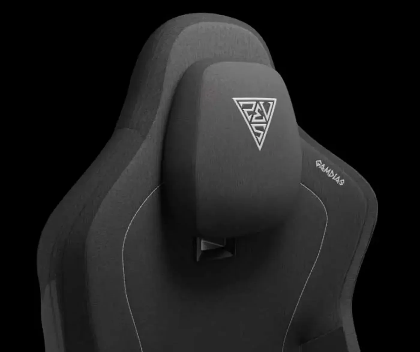 Adjustable memory foam headrest of the Gamdias Zelus M3 gaming chair