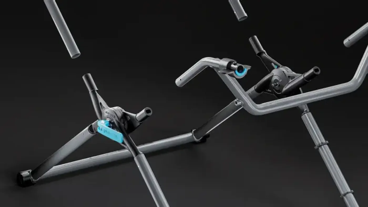 Convenient open cockpit design for easy access to the simulator seat