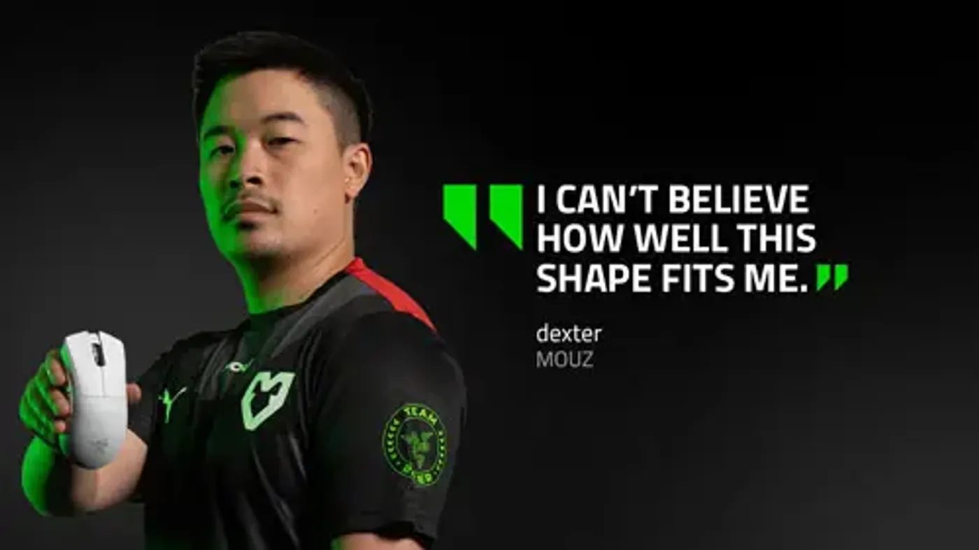 Razer DeathAdder V3 Pro highlighting its ergonomic palm support design