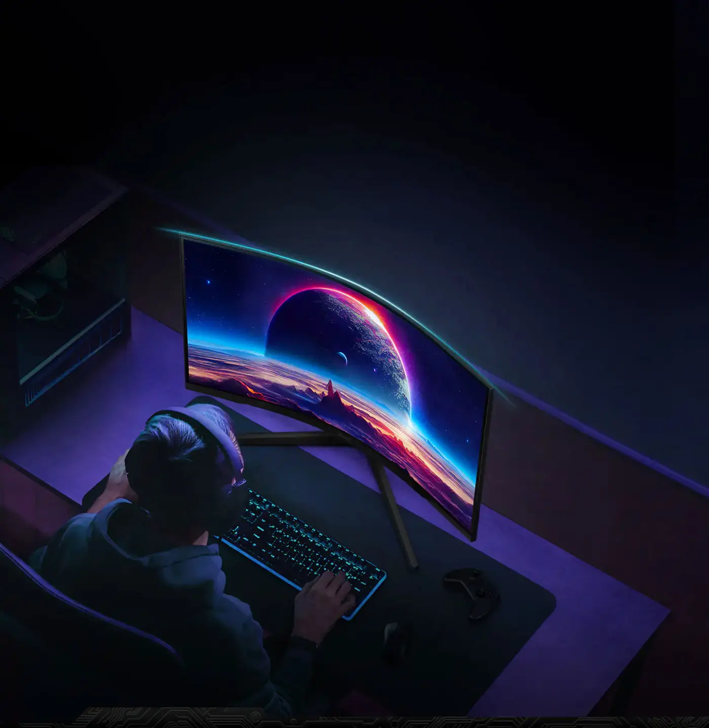 Curved gaming display with deep immersion Samsung Odyssey G55C 1000R curved gaming monitor - Side View